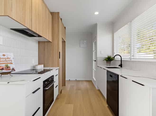 7 Thornlow Street, Glendene