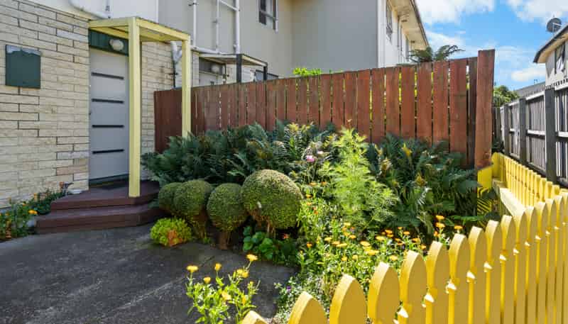 1/555 Cashel Street, Linwood