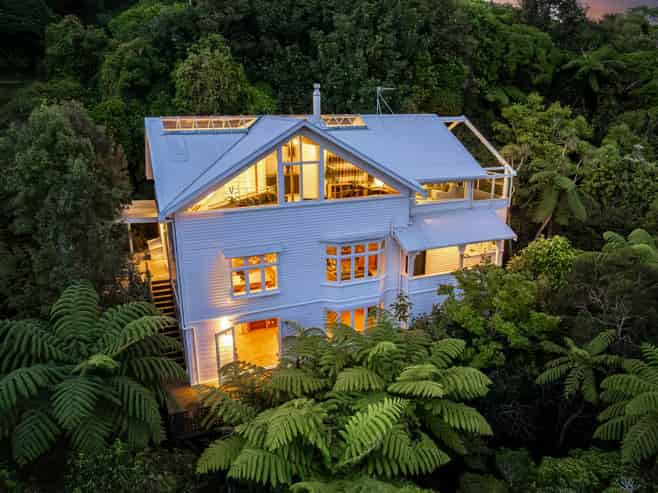 36 Laura Avenue, Brooklyn