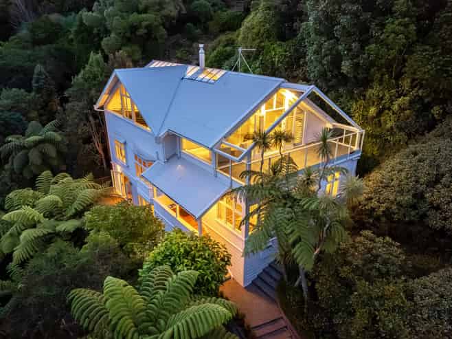 36 Laura Avenue, Brooklyn