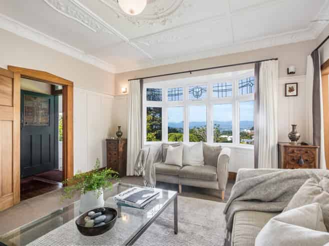 36 Laura Avenue, Brooklyn