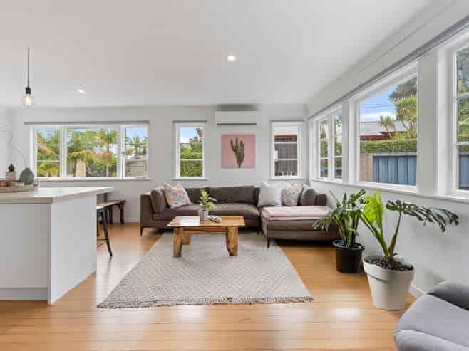 2/30 Lyttelton Avenue, Forrest Hill