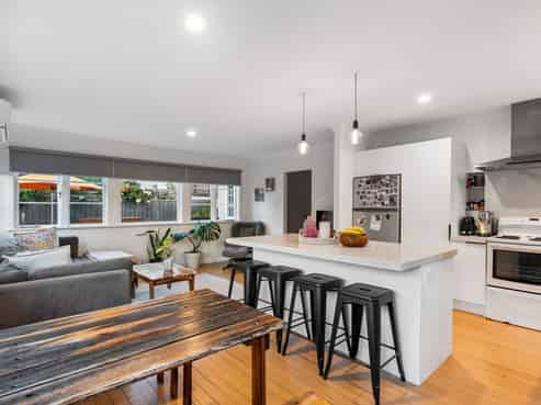 2/30 Lyttelton Avenue, Forrest Hill