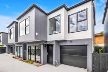 101B&D Gossamer Drive, Pakuranga Heights