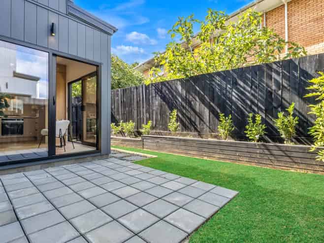 101B&D Gossamer Drive, Pakuranga Heights