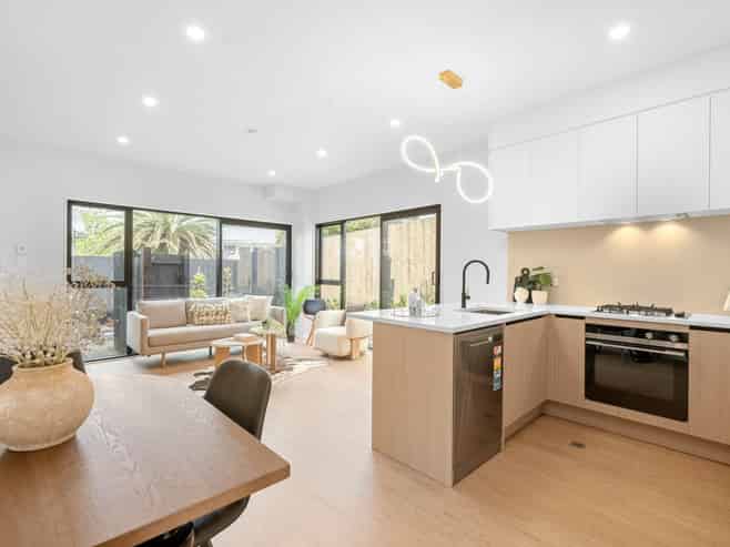 101D Gossamer Drive, Pakuranga Heights