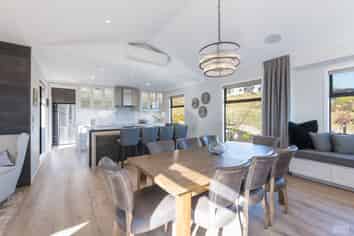  3 Pyke Place, Wakefield