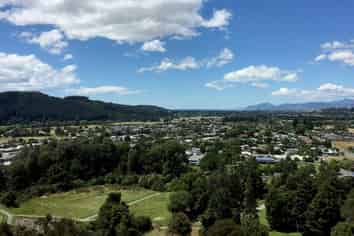  3 Pyke Place, Wakefield