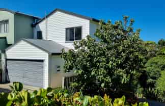 6/61A Birkdale Road, Birkdale