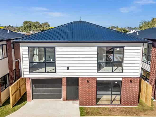 2/30 Sharland Avenue, Manurewa