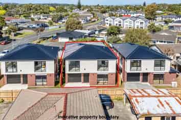 2/30 Sharland Avenue, Manurewa