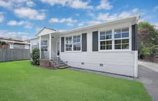 1/118 Sycamore Drive, Sunnynook