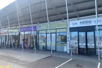 Apollo Retail for lease