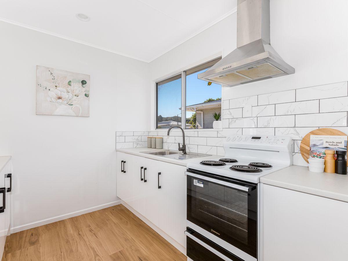 268 Wellington Road, Wainuiomata, Lower Hutt City, Wellington - Photo 2