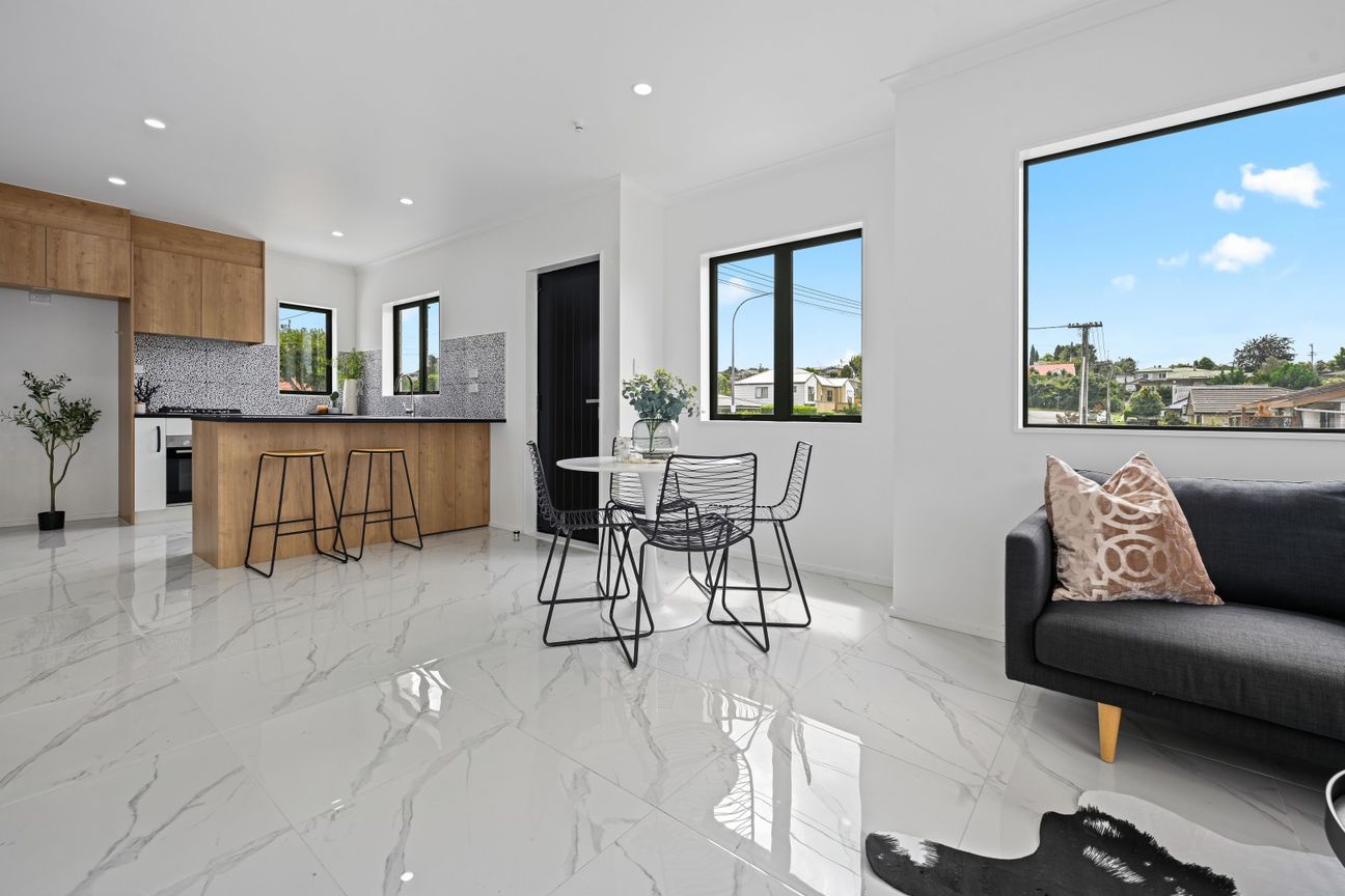 Modern, Road-Front & Seriously Good Buying - Vista 5