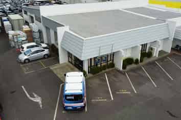 Versatile Unit - Showroom, Office or Warehouse