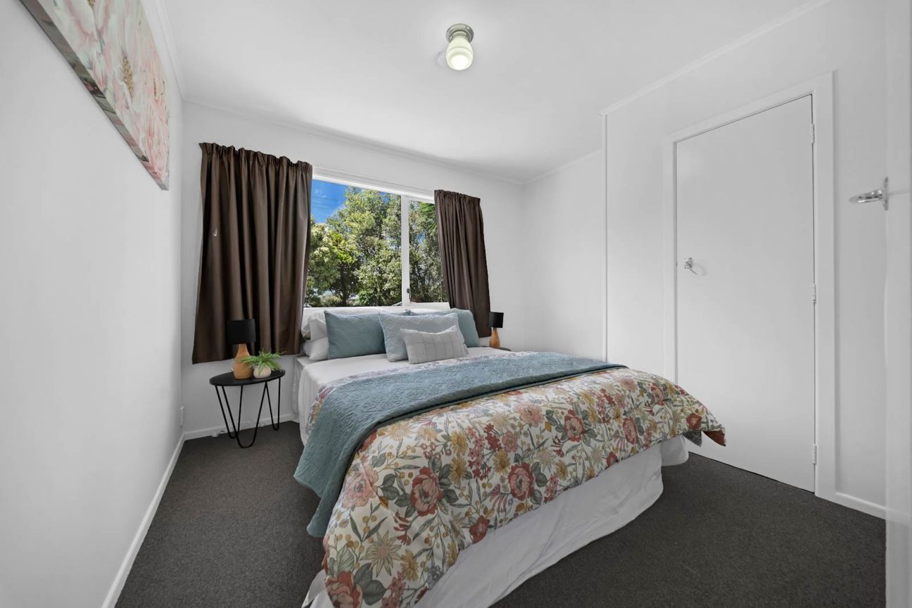 Freehold -Renovated -Near Westgate Shopping Center – pohled 4