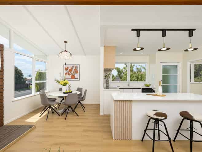 2 Coburg Street, Henderson