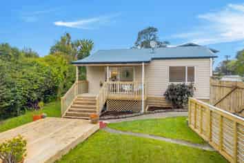 13A Becroft Drive, Forrest Hill