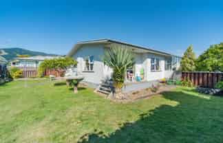 2/3 Kipling Crescent, Stoke