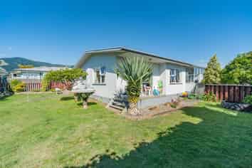 2/3 Kipling Crescent, Stoke