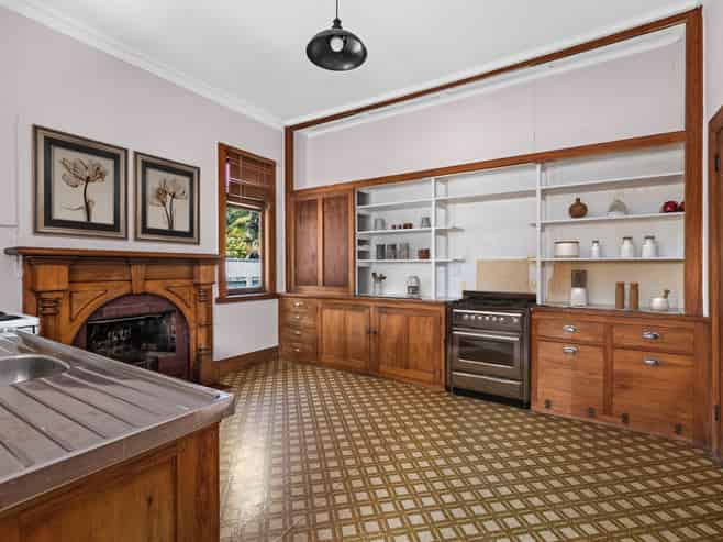 1/900 Heretaunga Street East, Parkvale