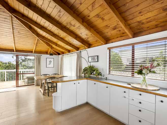 2/43 Rawene Road, Birkenhead