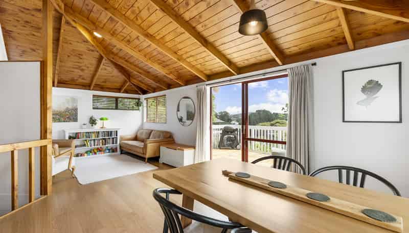 2/43 Rawene Road, Birkenhead