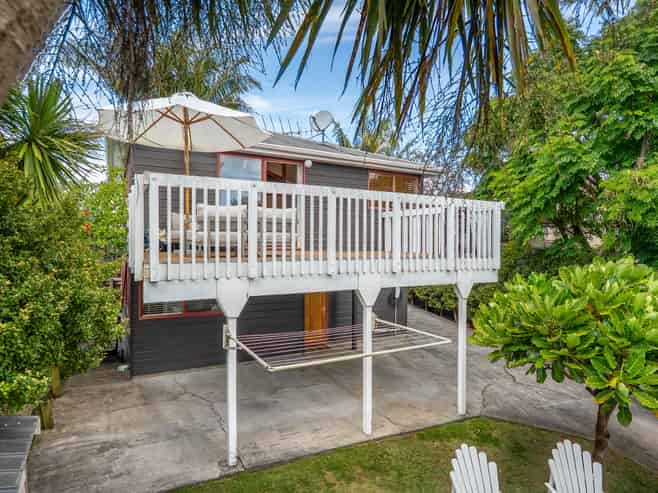 2/43 Rawene Road, Birkenhead