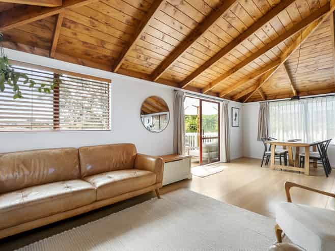 2/43 Rawene Road, Birkenhead