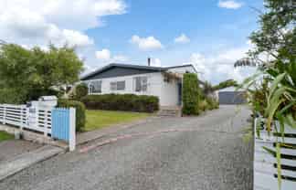 32 James Street, Riverton