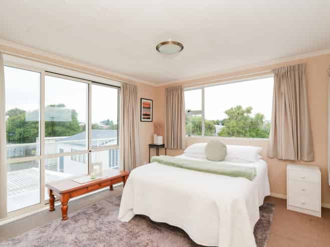 32 James Street, Riverton