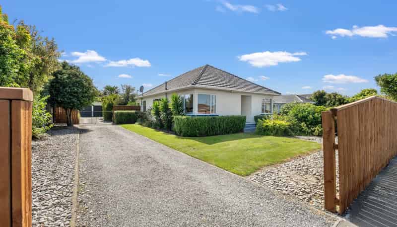 34 Aurora Street, Hei Hei