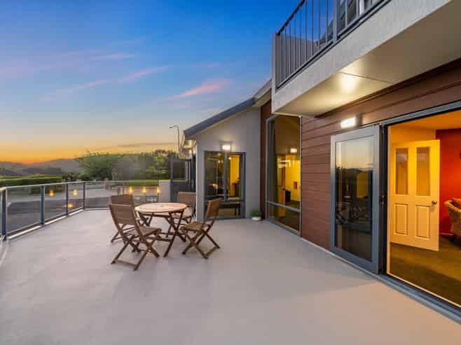 66 Kirton Drive, Riverstone Terraces