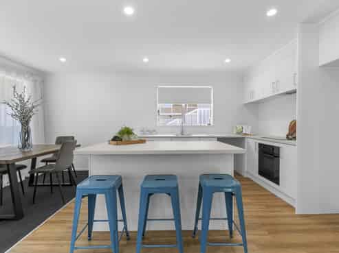 10 Waterloo Place, Westown