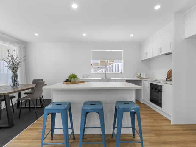 10 Waterloo Place, Westown