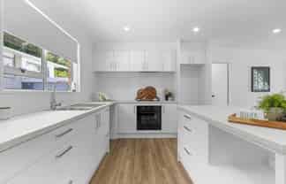 10 Waterloo Place, Westown