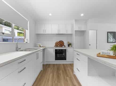 10 Waterloo Place, Westown