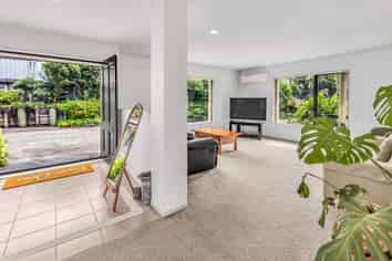 29 Edward Payton Grove, Pukehangi