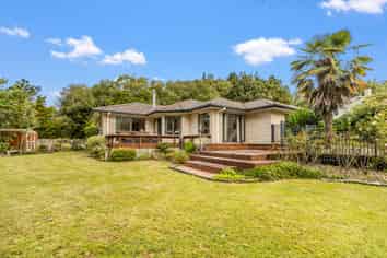 29 Edward Payton Grove, Pukehangi