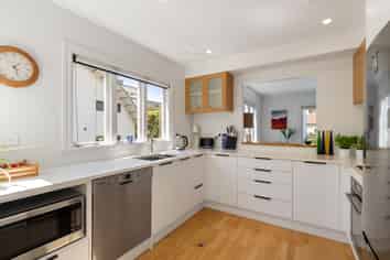 12E Hobson Street, Thorndon