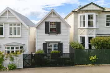 33 Grant Road, Thorndon