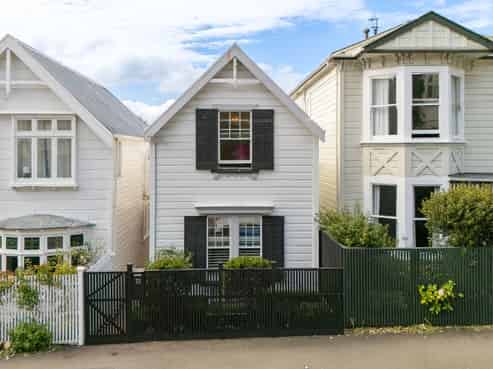 33 Grant Road, Thorndon