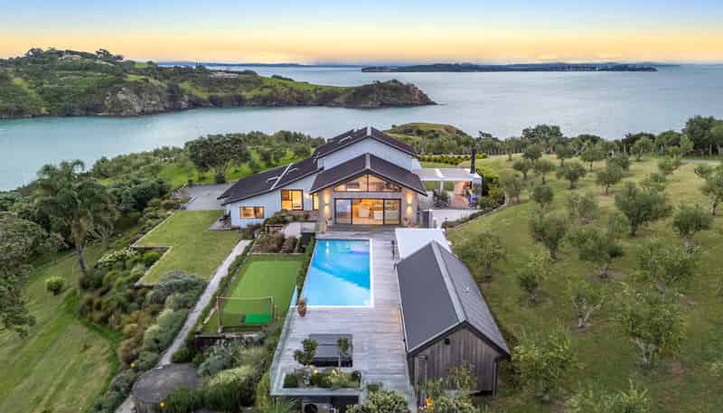 10 Alan Murray Lane, Oneroa