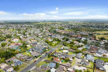 13 Hill Road, Papatoetoe