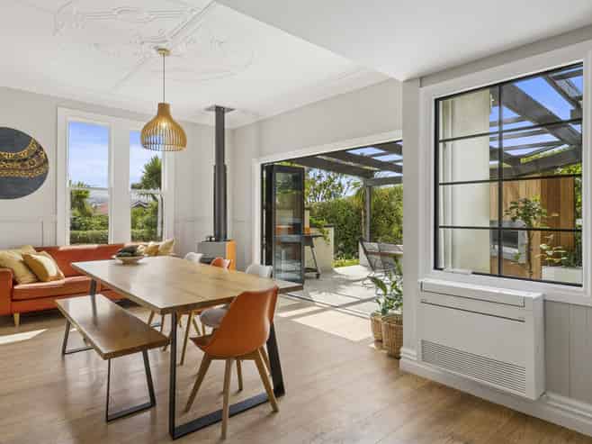 153 Victoria Road, Saint Clair