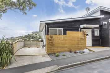 35 Chartwell Drive, Crofton Downs