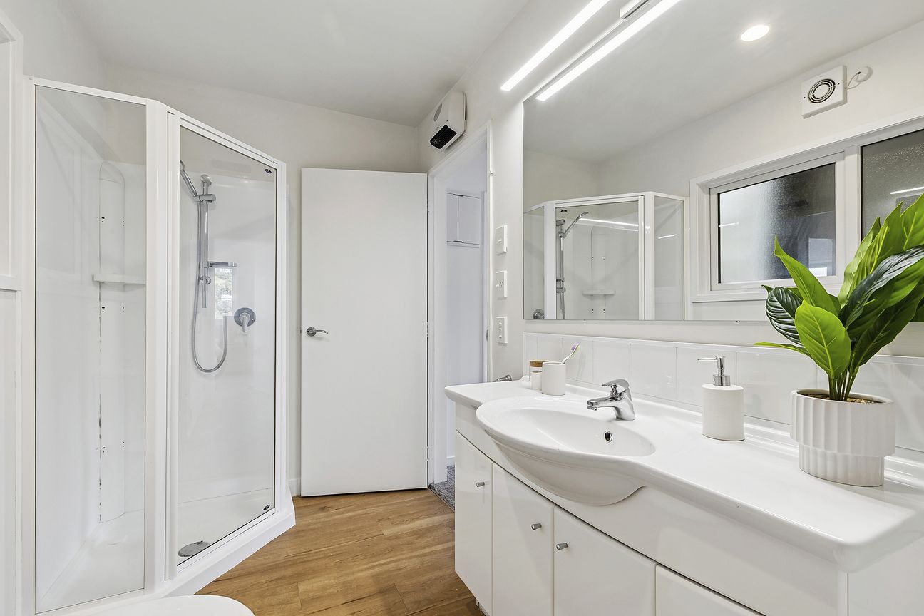 AFFORDABLE LIVING WITH BIG VIEWS! - Meer