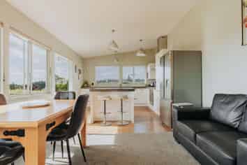 10 Armstrong Street, BALCLUTHA