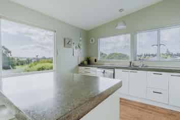 10 Armstrong Street, BALCLUTHA